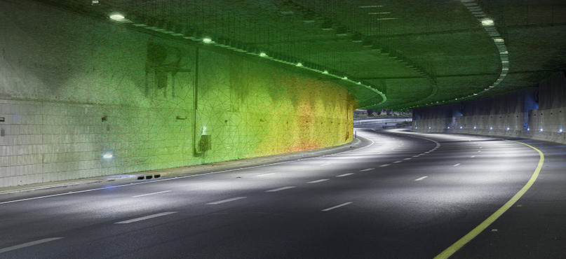 Digital and real visualisation of a road within a tunnel