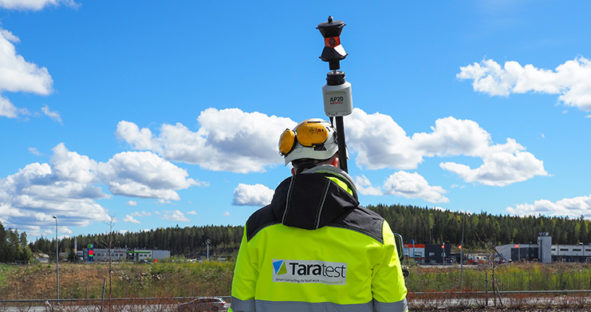 Tuukka Räsänen from Taratest Oy is carrying the AP20 prism pole.